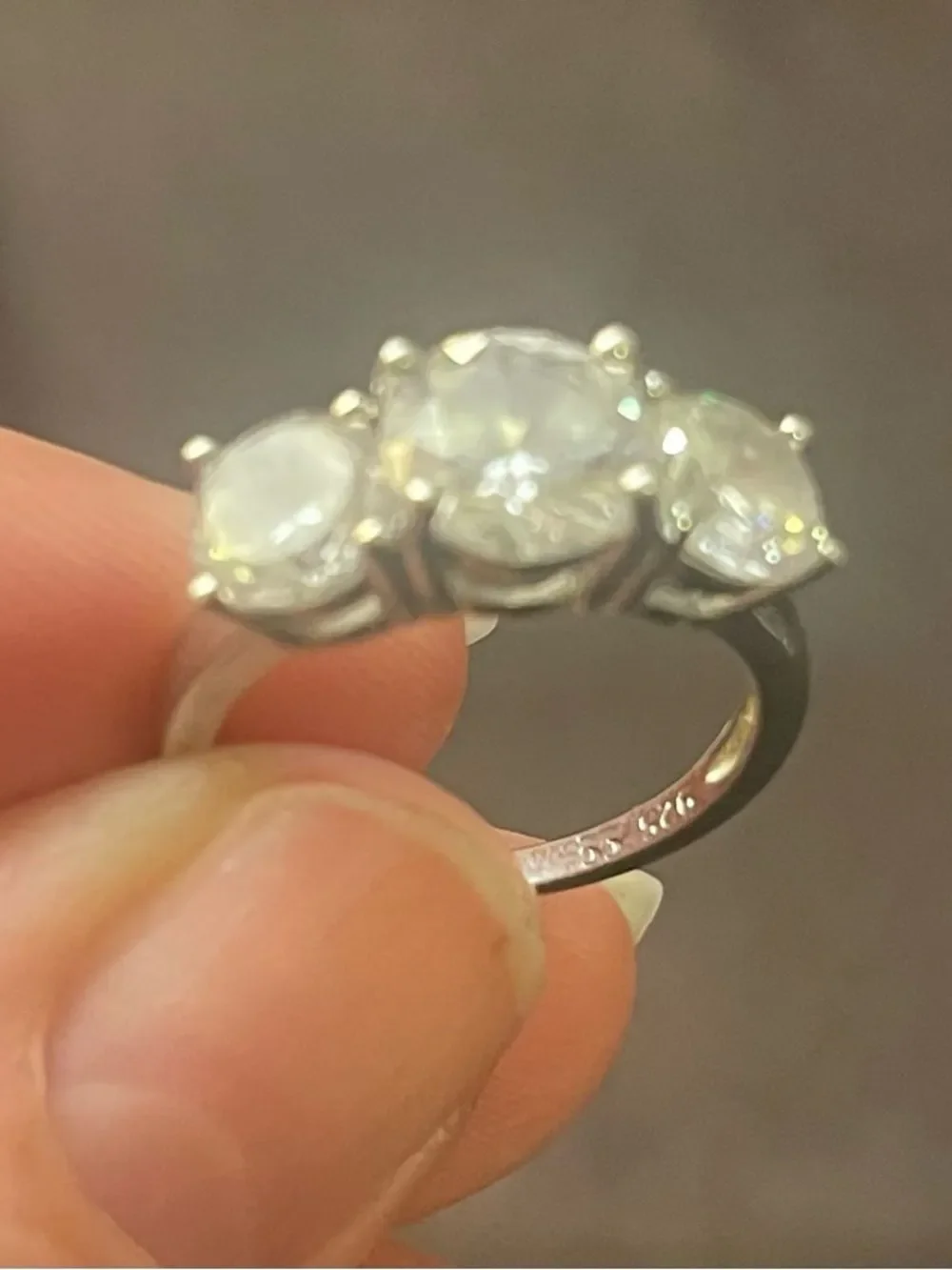 Size 7 - Classic Three-Stone Clear Crystal Ring - Silver